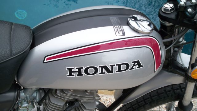Honda SL125 Special Silver Paint